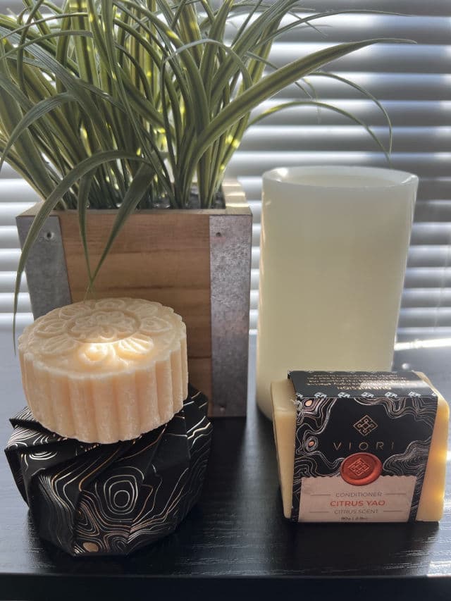 Viori Shampoo Hair Bar Citrus Yao Scented review photo by Itstime4glam