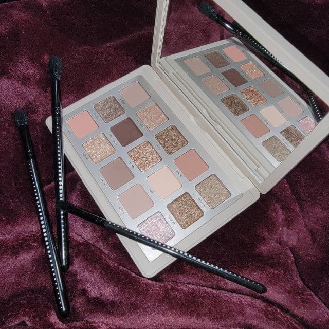 Natasha Denona I Need a Nude Eyeshadow Palette review photo by Dannielle420