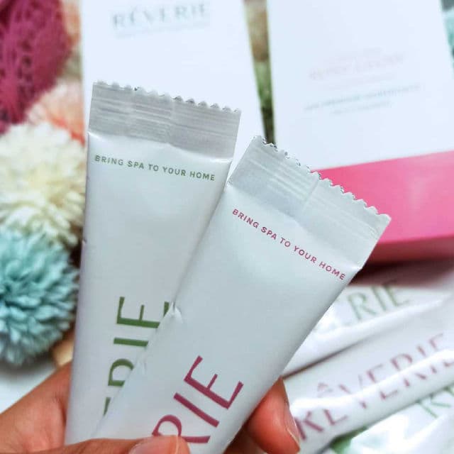 Reverie Rosy Glow Rubber Mask review photo by glowrayyy