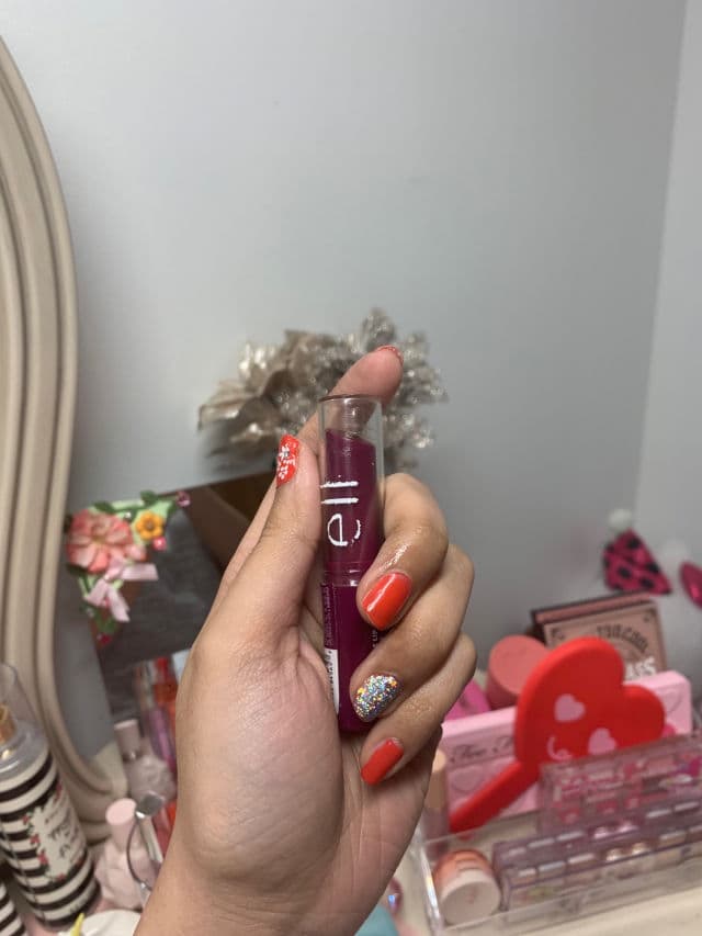 ELF Hydrating Core Lip Shine with Vitamin E review photo by SafaAli
