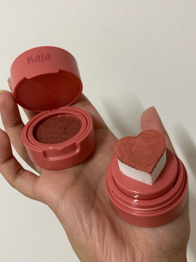 Kaja Saucy review photo by SafaAli