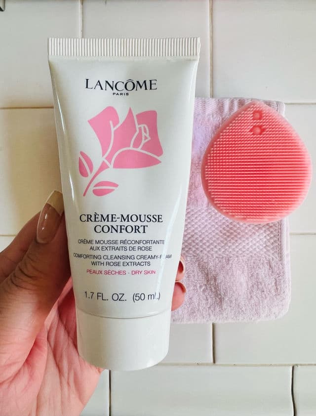 Lancome Creme Mousse Confort Creamy Cleanser review photo by CreativelyCarey