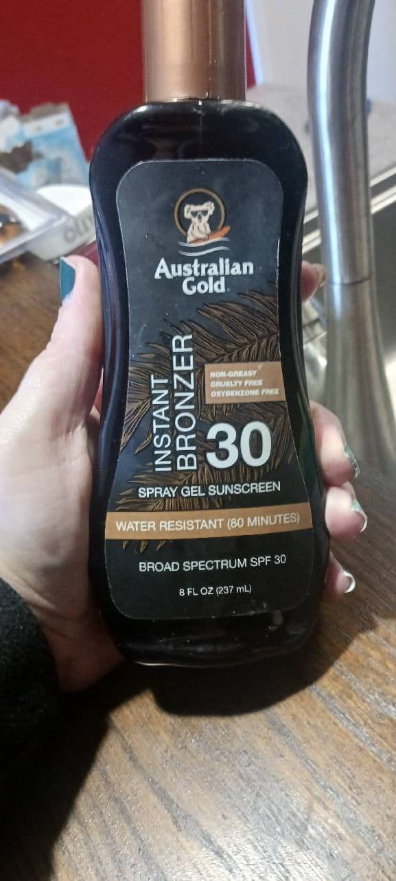 Australian Gold Spray Gel with Instant Bronzer SPF 30 review photo by rcreddragon