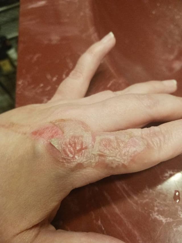 derma e Scar Cream Sun Protectant SPF 35 review photo by rcreddragon