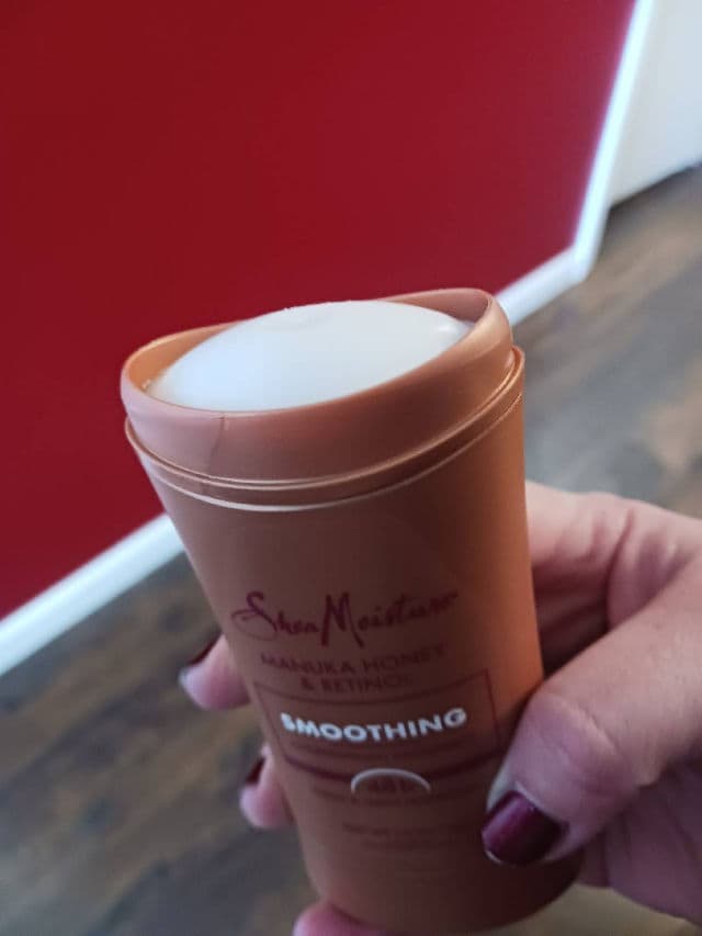 SheaMoisture Manuka Honey & Retinol Smoothing Antiperspirant Deodorant Stick review photo by rcreddragon