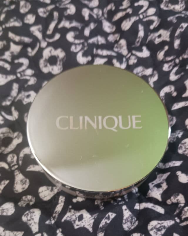 Clinique Beyond Perfecting Powder Foundation + Concealer review photo by rcreddragon