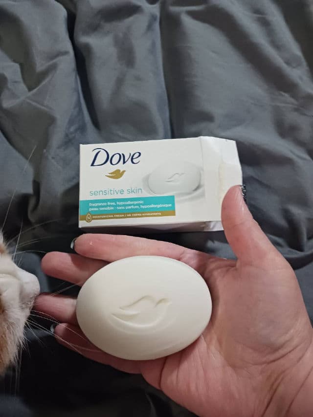 Dove Sensitive Skin Beauty Bar review photo by rcreddragon