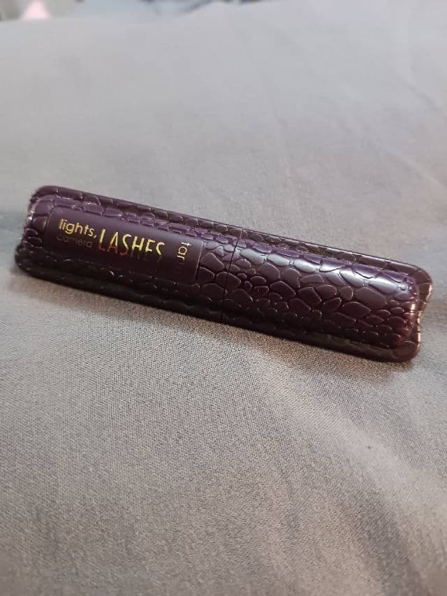 Tarte Lights, Camera, Lashes 4-in-1 24-Hour Mascara review photo by rcreddragon