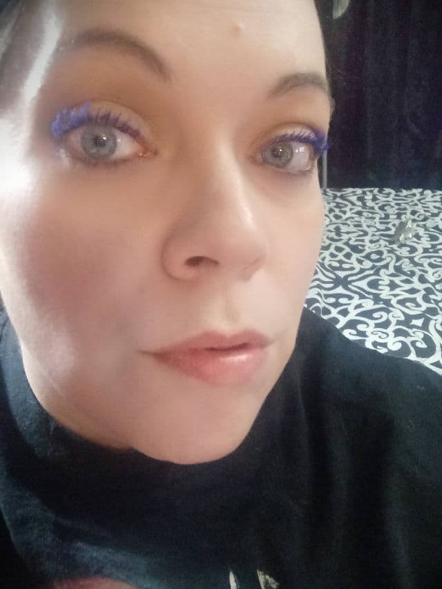 Morphe Translucent Eyelid Primer review photo by rcreddragon