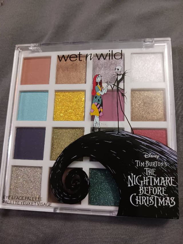 Wet N Wild Color Icon Eyeshadow Palette - My Glamour Squad review photo by rcreddragon