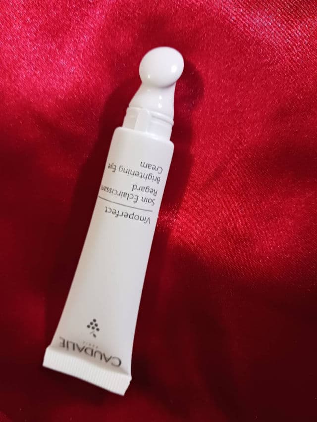 Caudalie Paris Vinoperfect Brightening Eye Cream review photo by rcreddragon