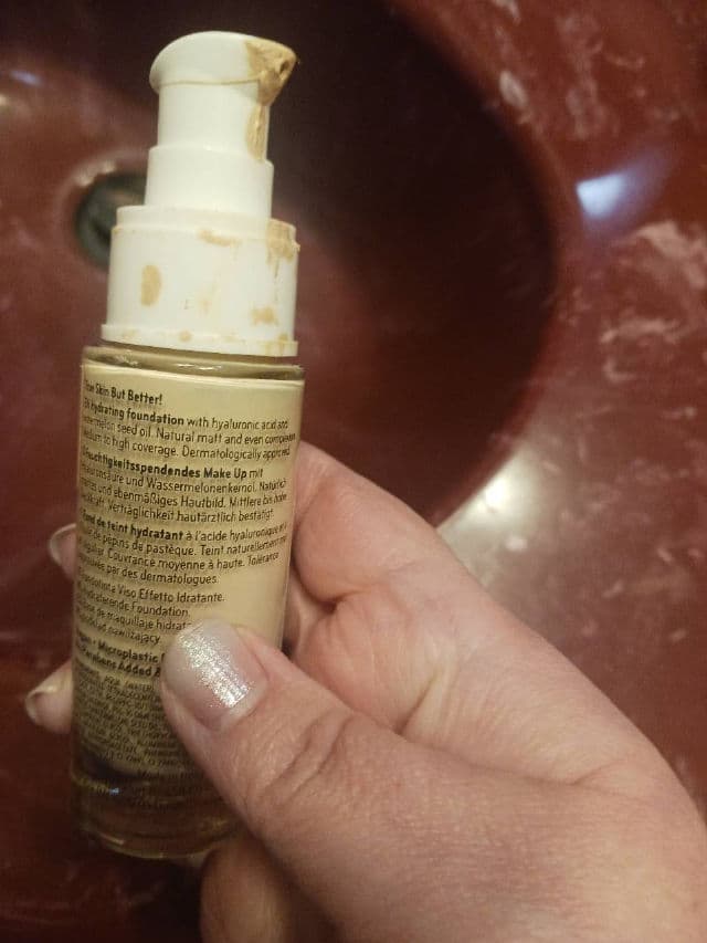 Catrice 040 Neutral Hazel review photo by rcreddragon