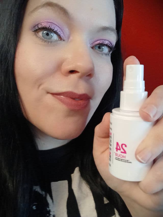 Wet N Wild Photo Focus Natural Finish Setting Spray review photo by rcreddragon