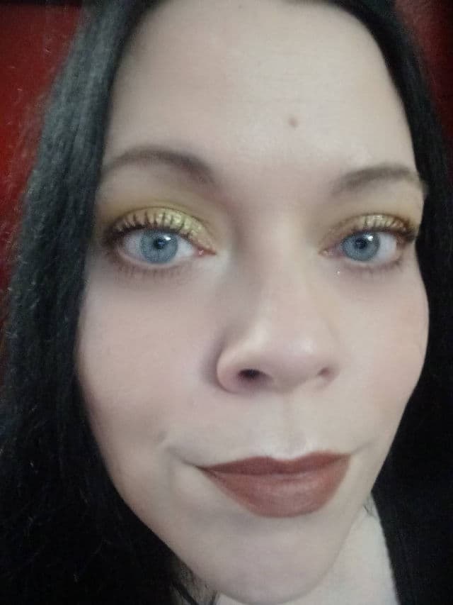 Natasha Denona Yucca Eyeshadow Palette review photo by rcreddragon