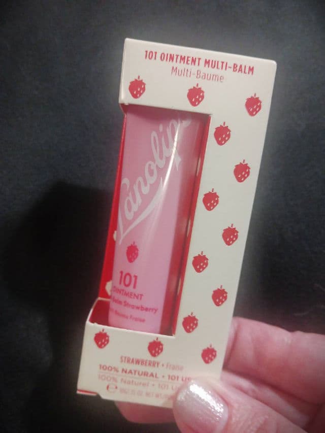 Lanolips 101 Ointment Multipurpose Superbalm Strawberry review photo by rcreddragon