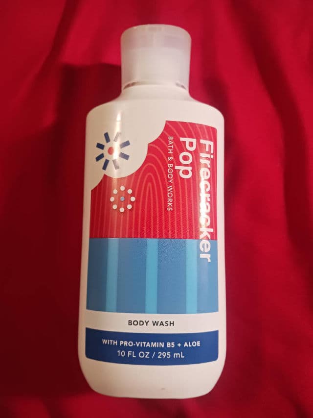 Bath & Body Works Gingham Shower Gel review photo by rcreddragon