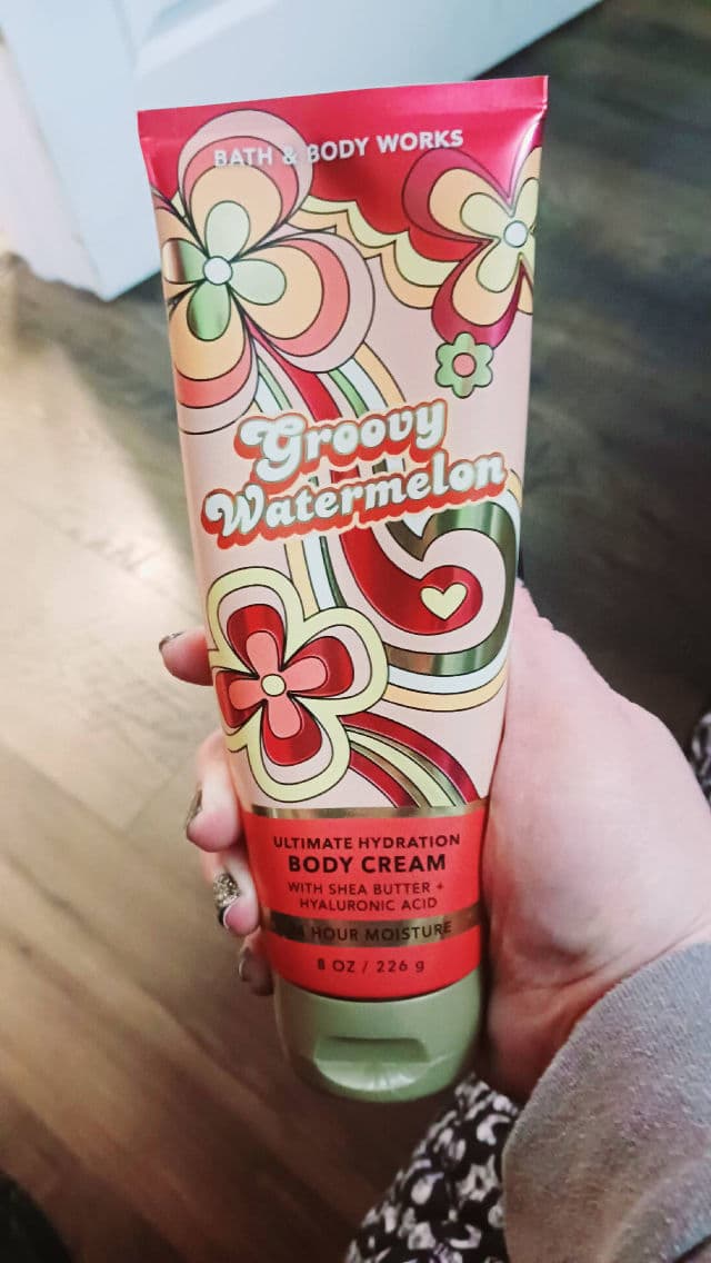 Bath & Body Works Japanese Cherry Blossom Body Lotion review photo by rcreddragon