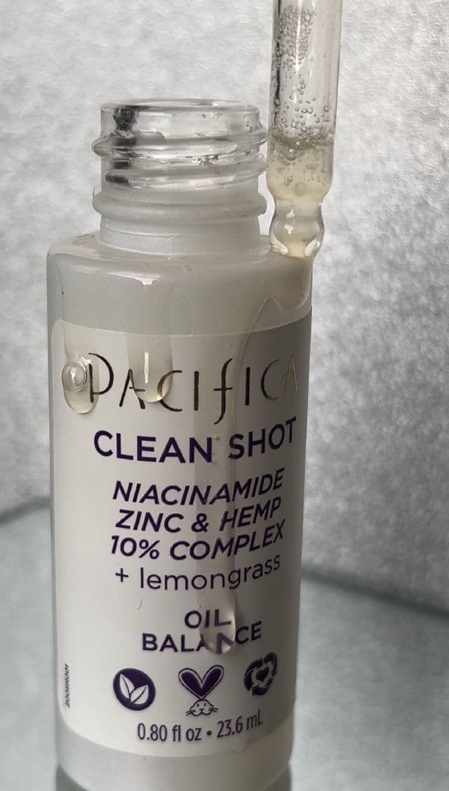 Pacifica Clean Shot - Niacinamide, Zinc & Hemp 10% Complex review photo by NoemiUGC