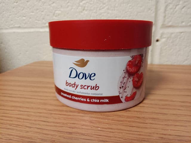 Dove Exfoliating Body Polish with Crushed Cherries & Chia Milk review photo by selfcarewithlex