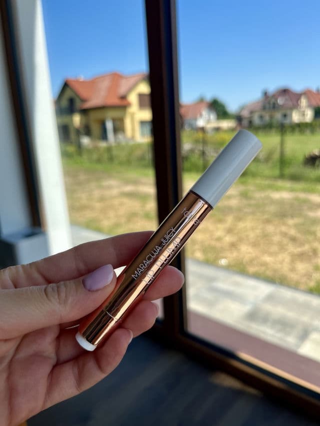 Tarte Maracuja Juicy Lip Plumping Gloss review photo by niesubordynowana