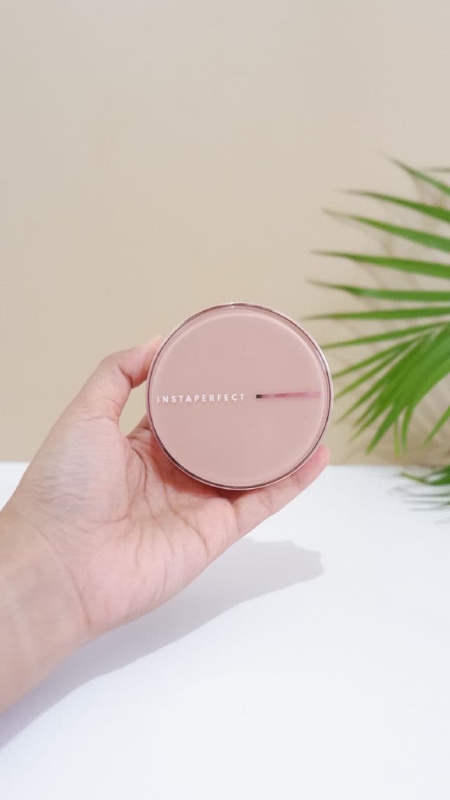 Wardah Instaperfect Skincover Air Cushion SPF 50 PA++++ review photo by kurniaashari