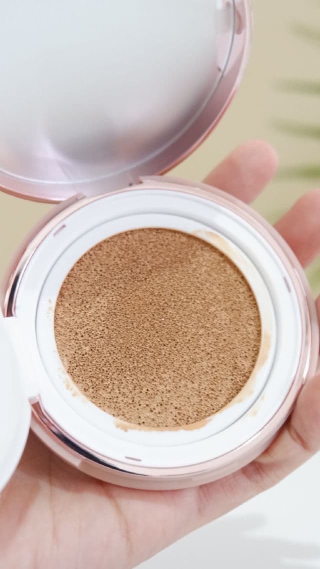 Wardah Instaperfect Skincover Air Cushion SPF 50 PA++++ review photo by kurniaashari