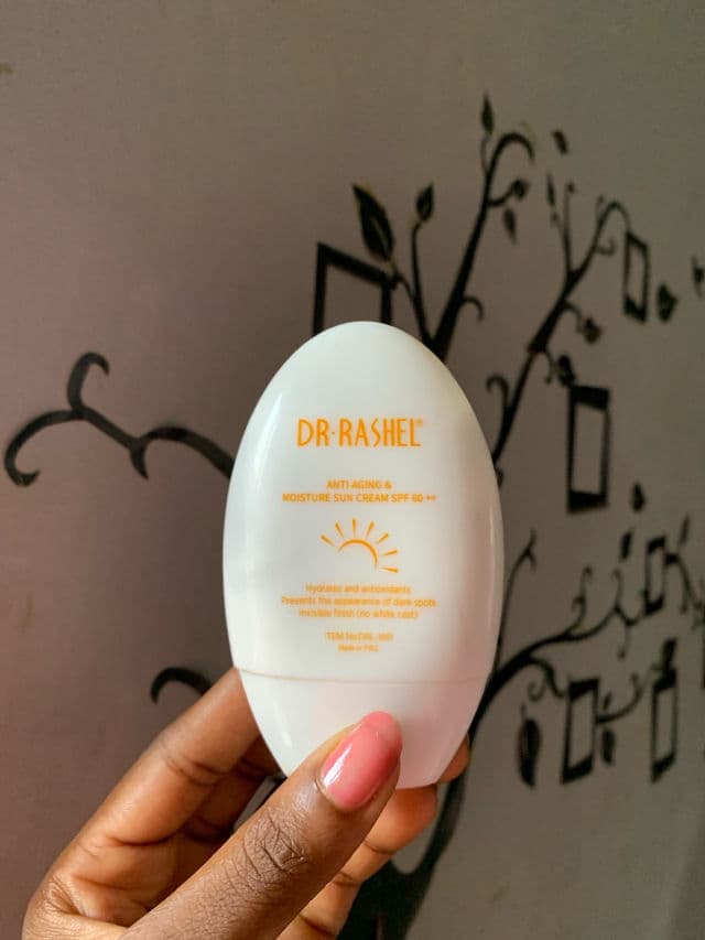 Dr.Rashel Anti-Aging & Moisture Sun Cream SPF60++ review photo by gbadetomi