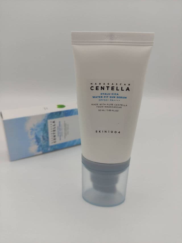SKIN1004 Madagascar Centella Hyalu-Cica Water-Fit Sun Serum SPF50+ PA++++ review photo by Shellprocter66