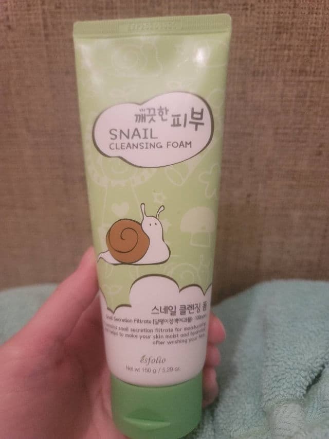 ESFOLIO Pure Skin Snail Cleansing Foam review photo by MoonieA