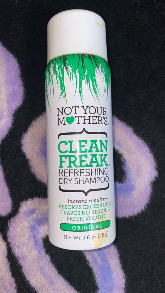 Not Your Mother's Clean Freak Dry Shampoo  review photo by Jewels261315