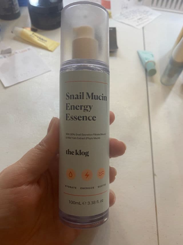 the klog Snail Mucin Energy Essence review photo by mindyfeatherstone