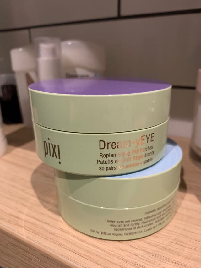 Pixi Beauty Dream-yEYE review photo by Megdoves