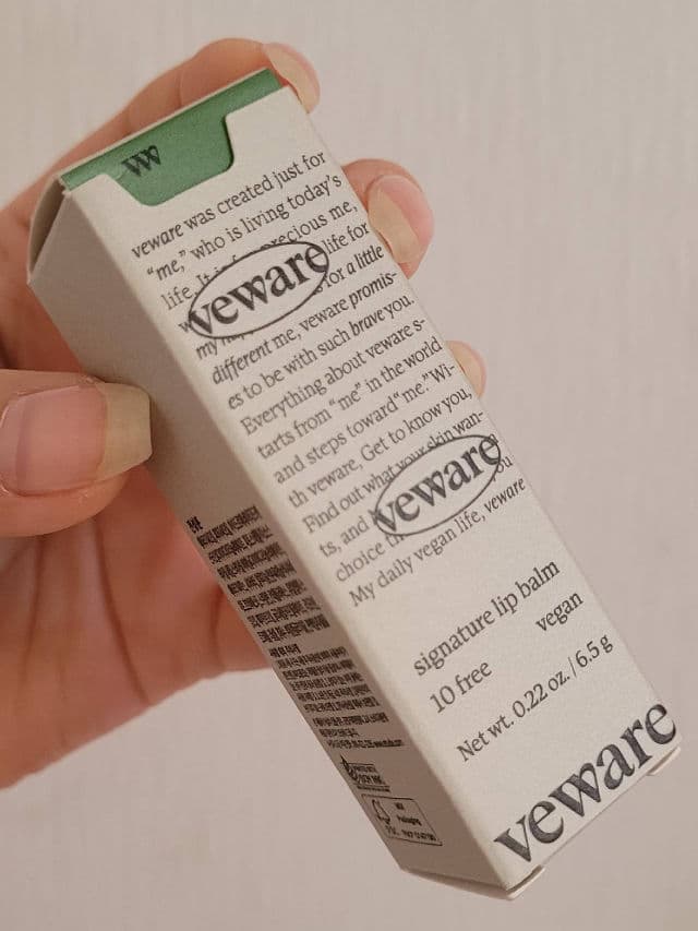 Veware Vegan Signature Lip Balm review photo by kittz