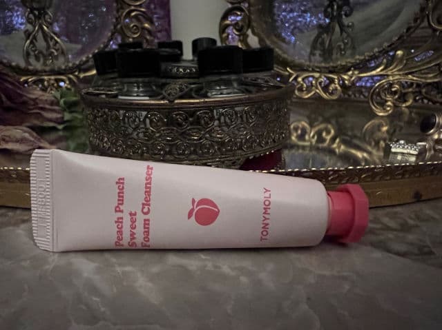 TONYMOLY Peach Foam Cleanser review photo by Ananael