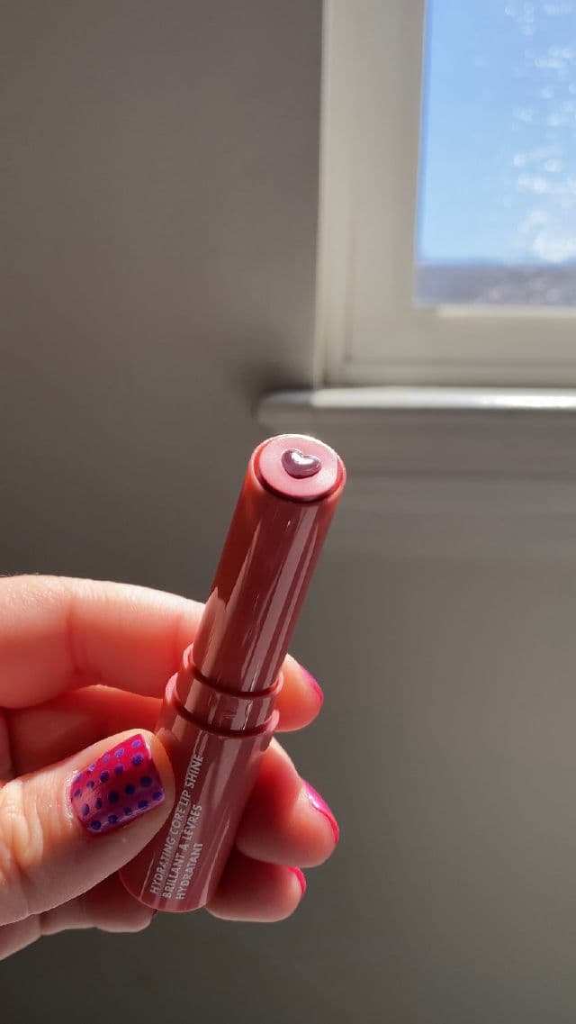 ELF Hydrating Core Lip Shine with Vitamin E review photo by AngelicaJasmin