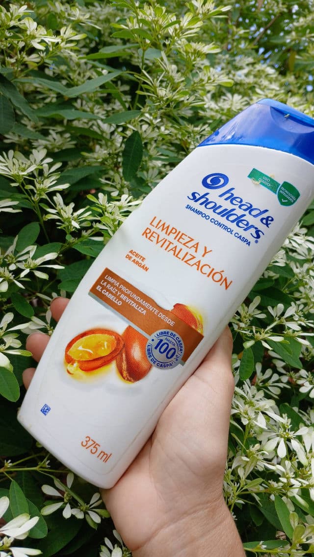 Head & Shoulders Itchy Scalp Care Daily Shampoo review photo by tatiross89