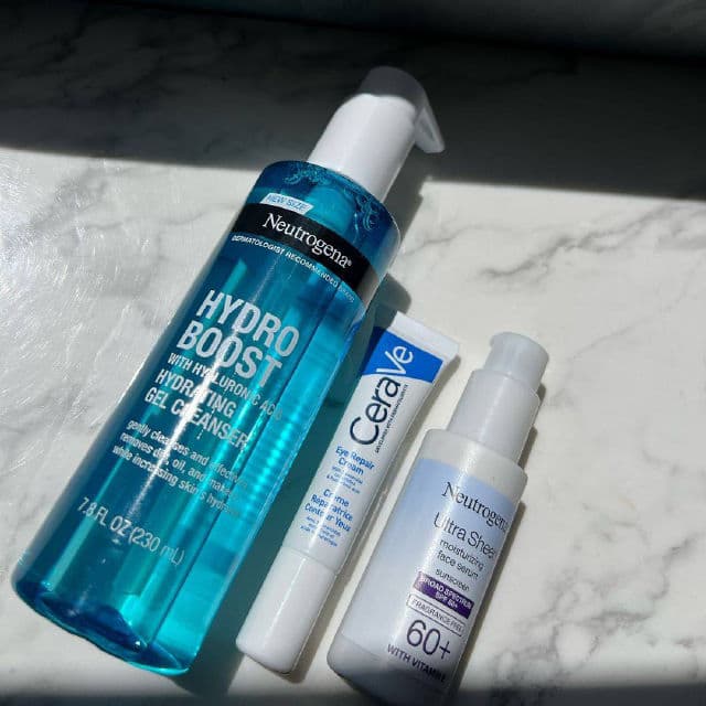 Neutrogena Ultra Sheer Face Mist Sunscreen Broad SPF 55 review photo by tatiross89