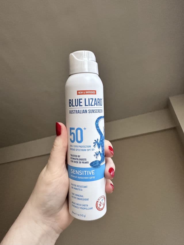 Blue Lizard Sport SPF 50+ Mineral Sunscreen Spray review photo by candijessie
