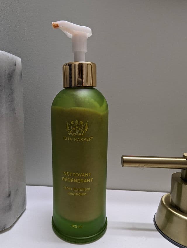 Tata Harper Clarifying Cleanser review photo by iivxxi