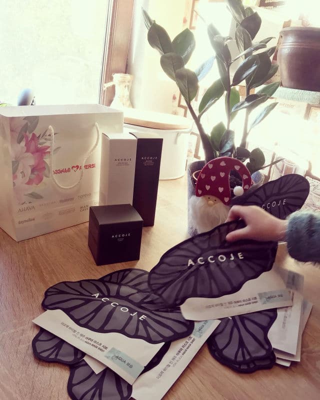 Accoje Whitening Moisture Toner review photo by tikakukava