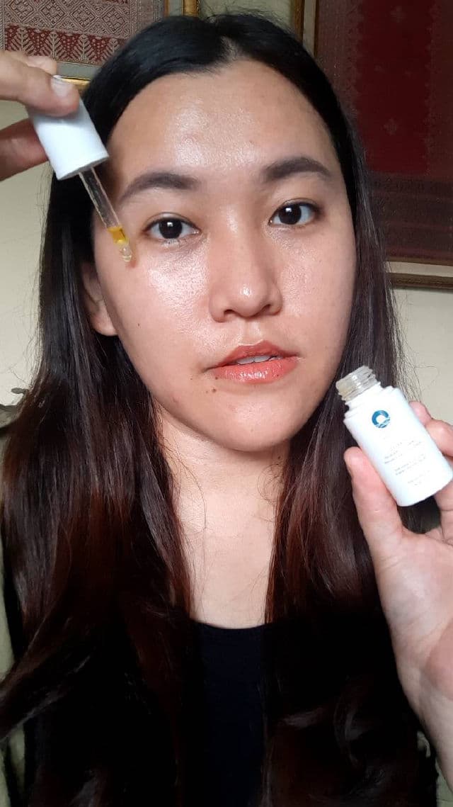 OASEA Oceanus Squalane + Vitamin C Radiance Face Oil Serum review photo by Uniimala