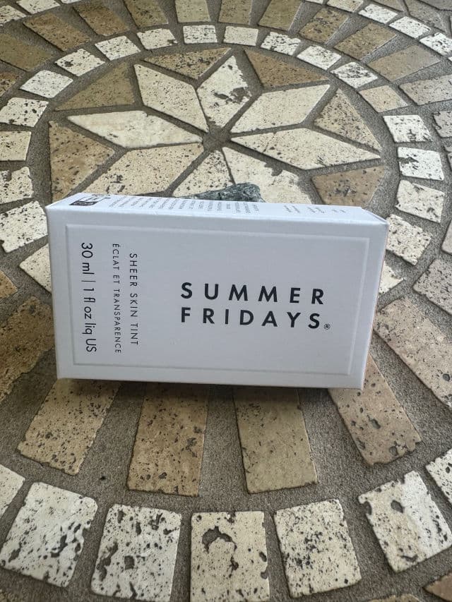 Summer Fridays Sheer Skin Tint with Hyaluronic Acid + Squalane review photo by KikiXoXo
