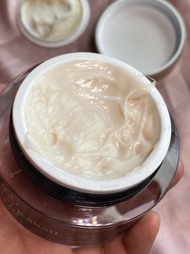 DR.G Black Snail Cream review photo by Karamell