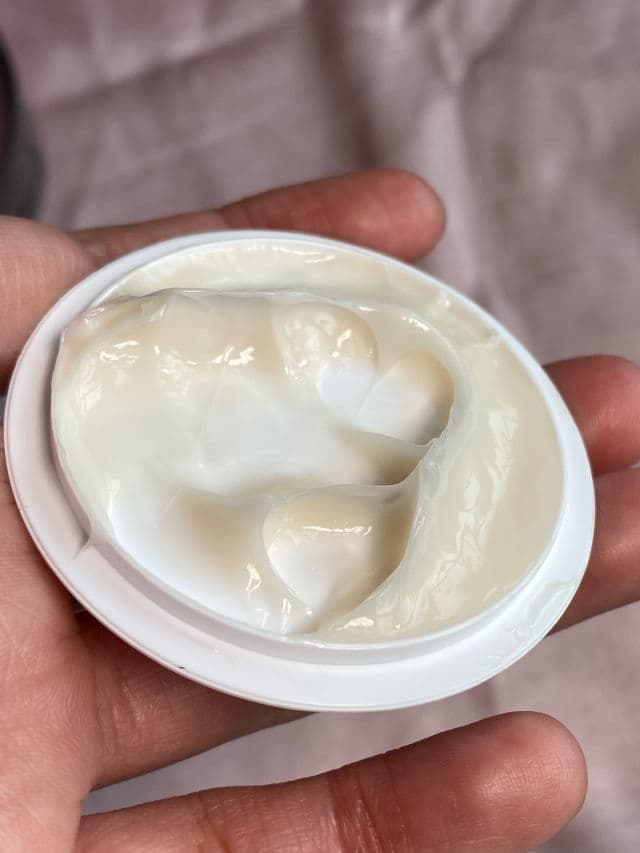 DR.G Black Snail Cream review photo by Karamell