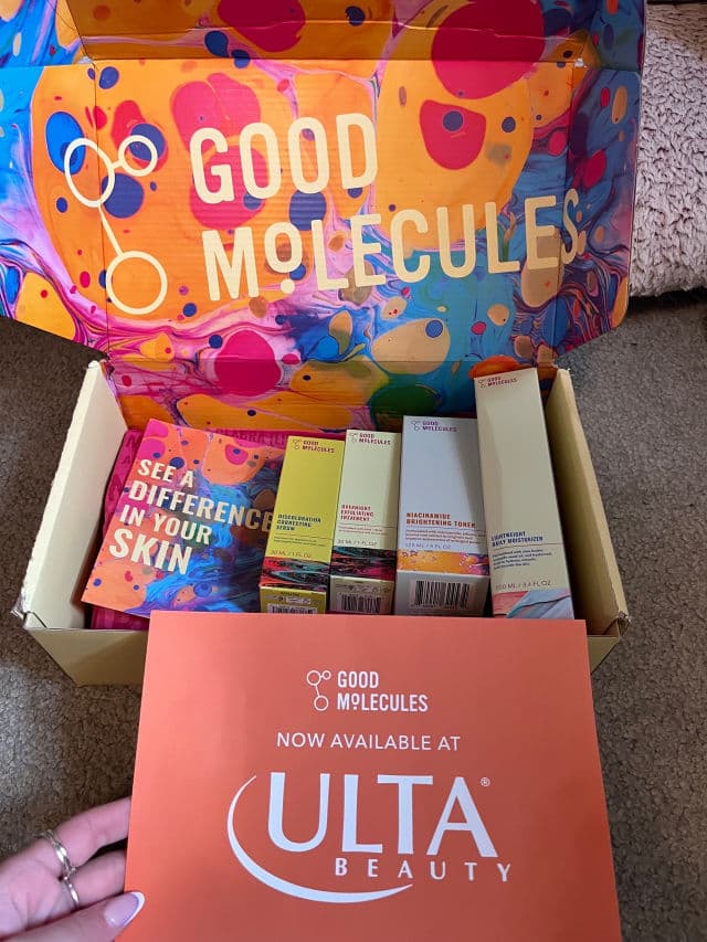 Good Molecules Lightweight Daily Moisturizer review photo by Ashleyann