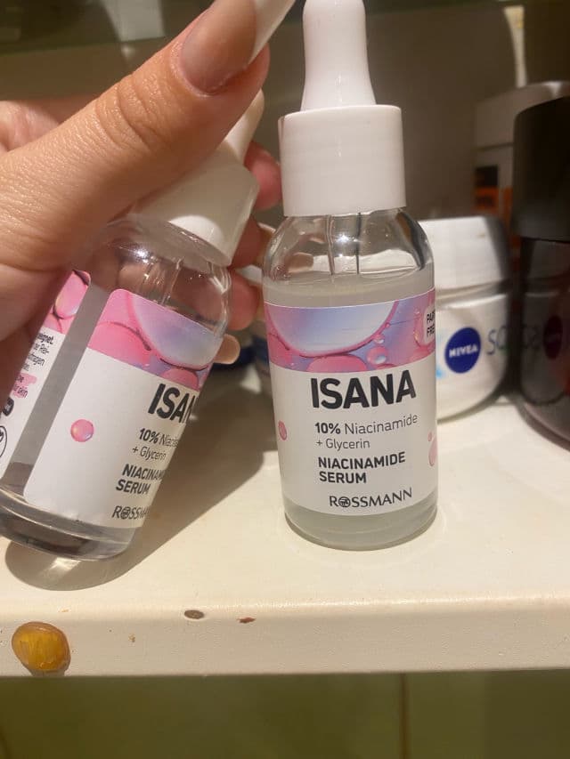 Isana Niacinamide Serum review photo by ljuzaaa