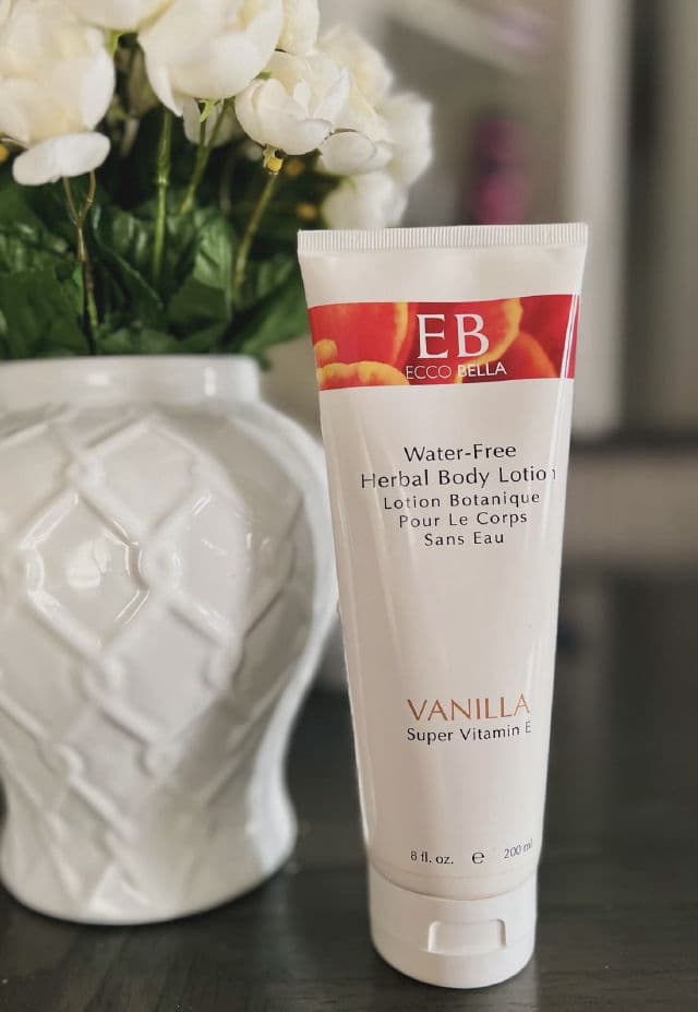 Ecco Bella Water-Free Vanilla Herbal Body Lotion review photo by Deivys