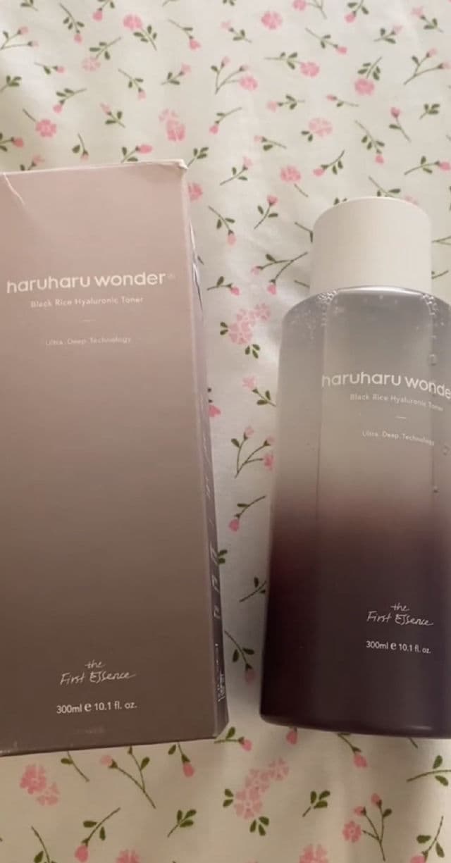 HaruHaru WONDER Black Rice Hyaluronic Toner review photo by Miyoomi