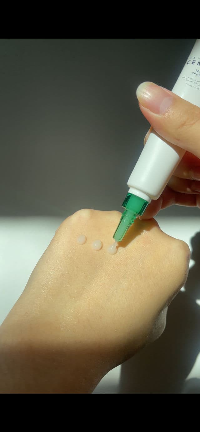 SKIN1004 Madagascar Centella Tea-Trica Spot Cream review photo by AnnaCare