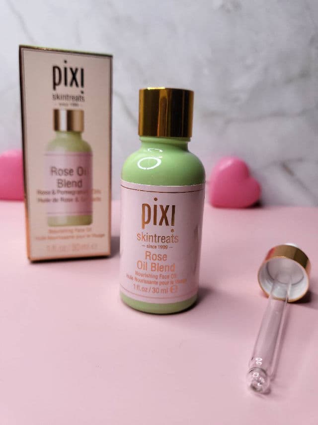 Pixi Rose Oil Blend review photo by markeelena